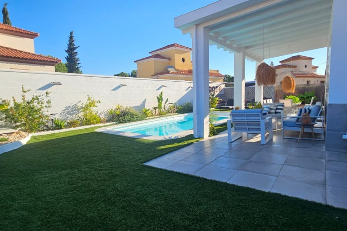 3 soveværelse Villa til salg i Ayamonte med swimmingpool - € 469.000 (Ref: 9395415)