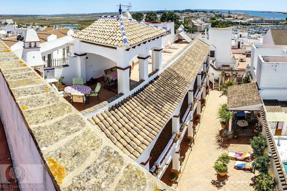 7 Zimmer Villa zu verkaufen in Ayamonte mit Pool - 1.299.000 € (Ref: 9404416)