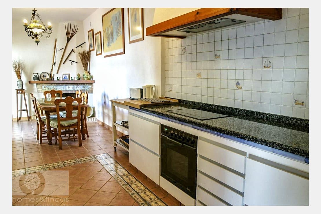 7 Zimmer Villa zu verkaufen in Ayamonte mit Pool - 1.299.000 € (Ref: 9404416)