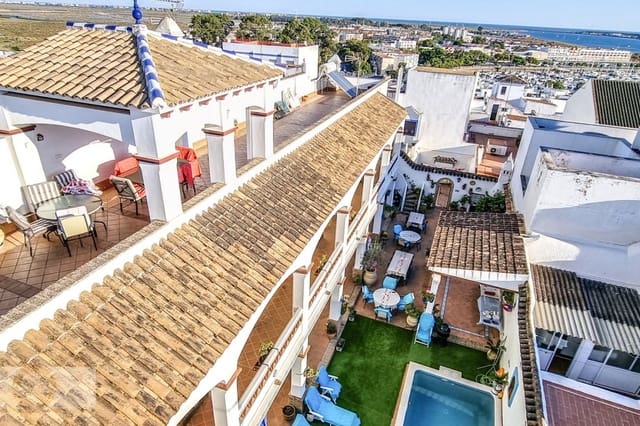 7 Zimmer Villa zu verkaufen in Ayamonte mit Pool - 1.299.000 € (Ref: 9404416)