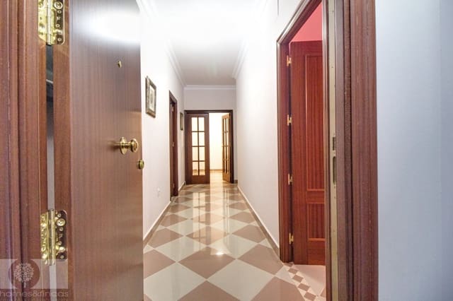 3 bedroom Townhouse for sale in Lepe - € 210,000 (Ref: 9447420)