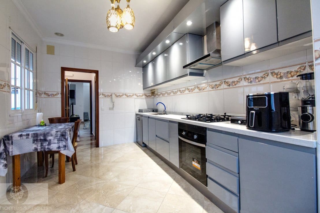 3 Zimmer Haus zu verkaufen in Lepe - 210.000 € (Ref: 9447420)