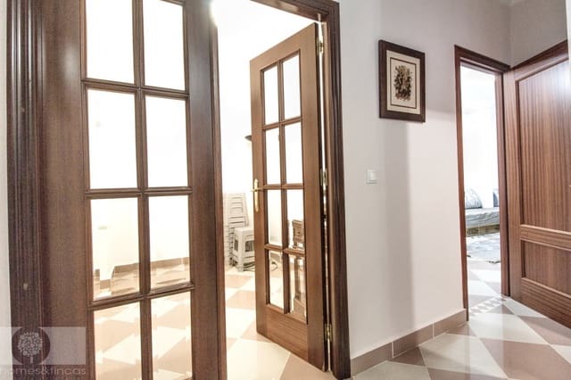 3 bedroom Townhouse for sale in Lepe - € 210,000 (Ref: 9447420)