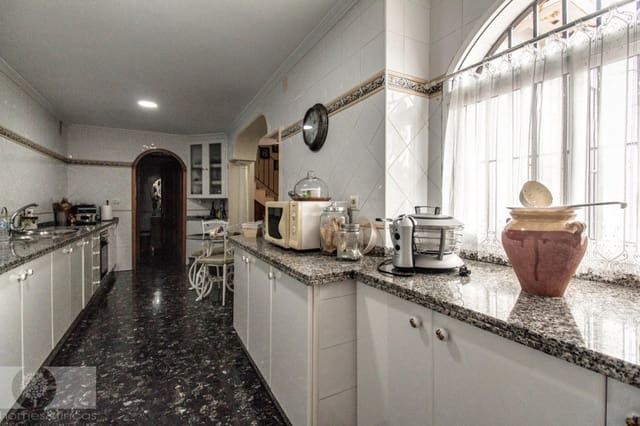 4 chambre Villa/Maison à vendre à Ayamonte - 370 000 € (Ref: 9451382)