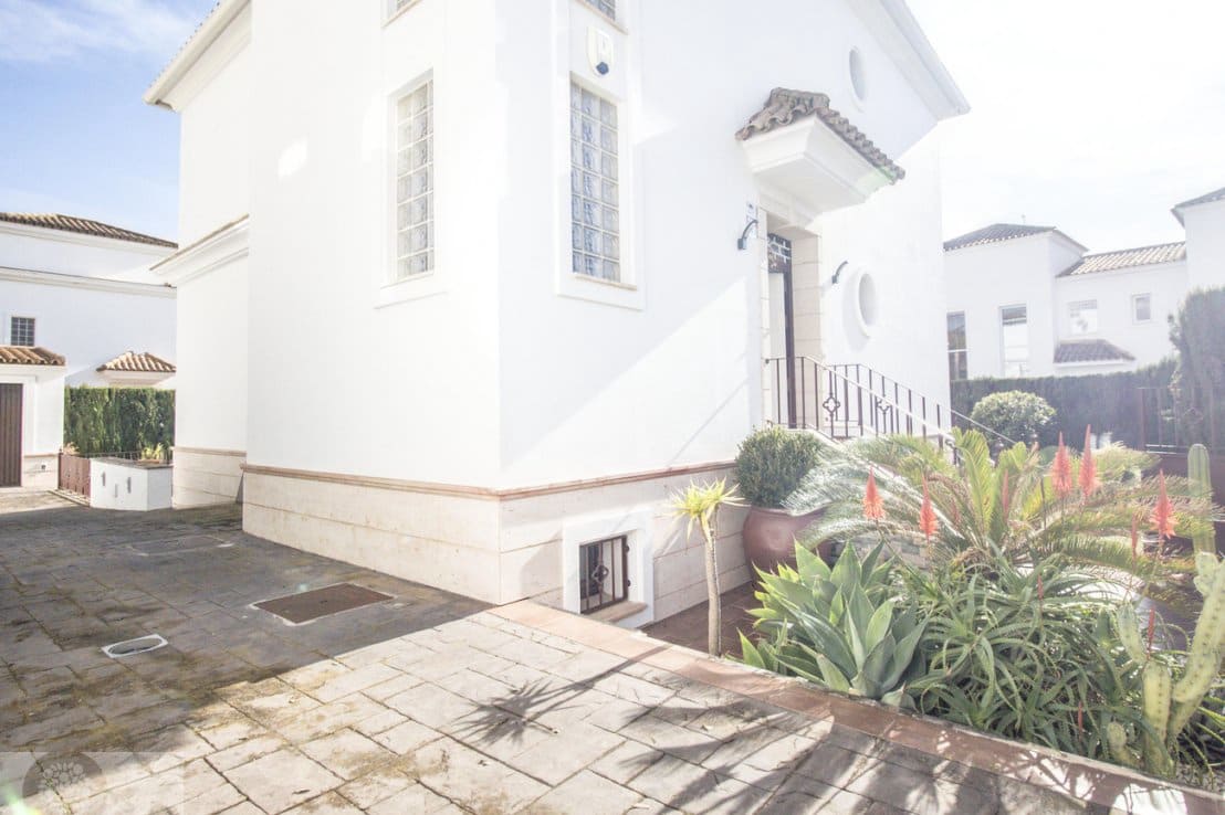 5 chambre Villa/Maison à vendre à Lepe avec piscine - 630 000 € (Ref: 9538791)