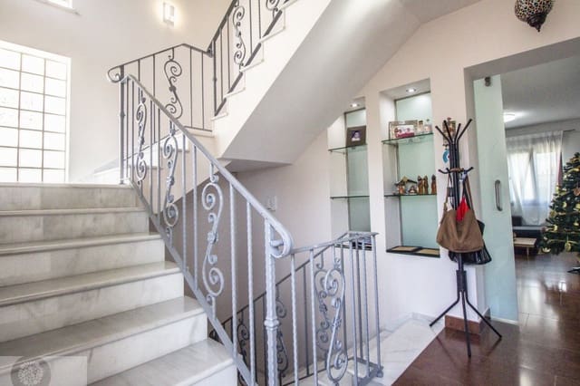 5 chambre Villa/Maison à vendre à Lepe avec piscine - 630 000 € (Ref: 9538791)