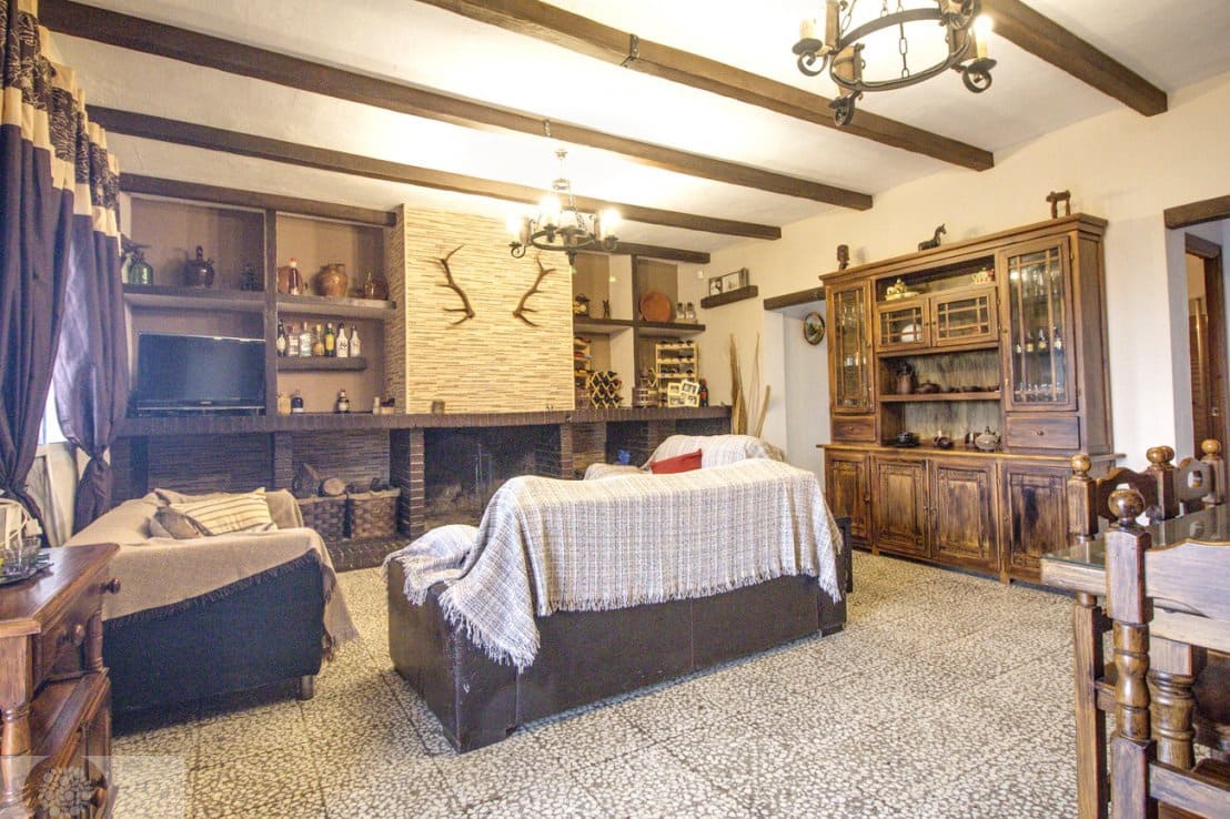 4 bedroom Finca/Country House for sale in Gibraleon - € 258,990 (Ref: 9542467)