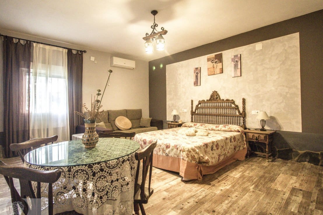 4 bedroom Finca/Country House for sale in Gibraleon - € 258,990 (Ref: 9542467)