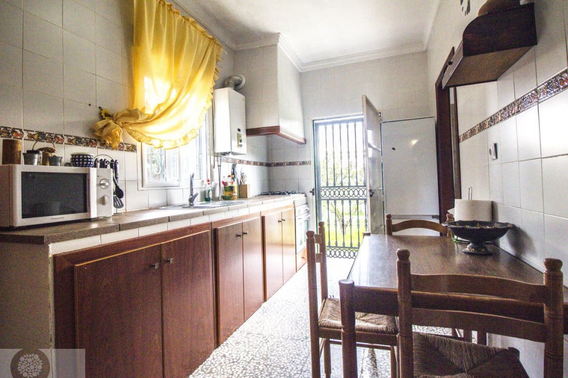 4 bedroom Finca/Country House for sale in Gibraleon - € 258,990 (Ref: 9542467)