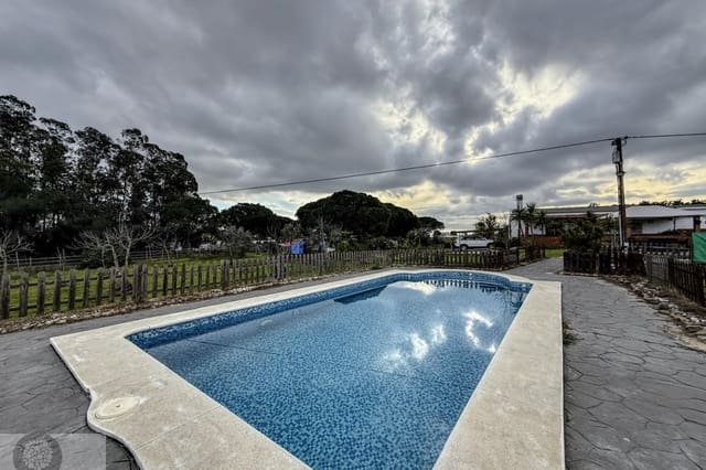 4 bedroom Finca/Country House for sale in Gibraleón - € 258,990 (Ref: 9542467)