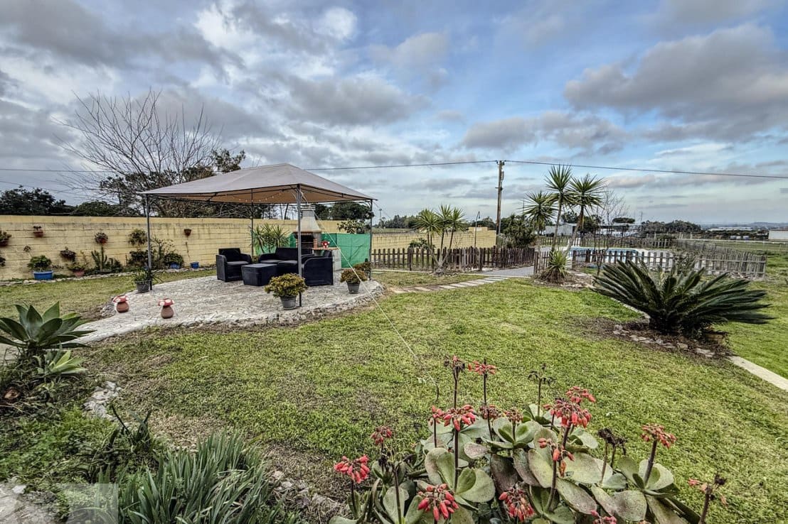 4 bedroom Finca/Country House for sale in Gibraleon - € 258,990 (Ref: 9542467)