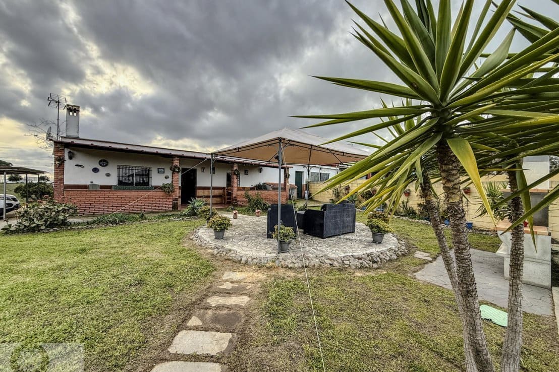 4 bedroom Finca/Country House for sale in Gibraleon - € 258,990 (Ref: 9542467)