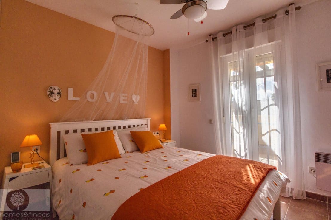 Apartamento de 2 habitaciones en Isla Canela en venta con piscina - 179.000 € (Ref: 9542615)