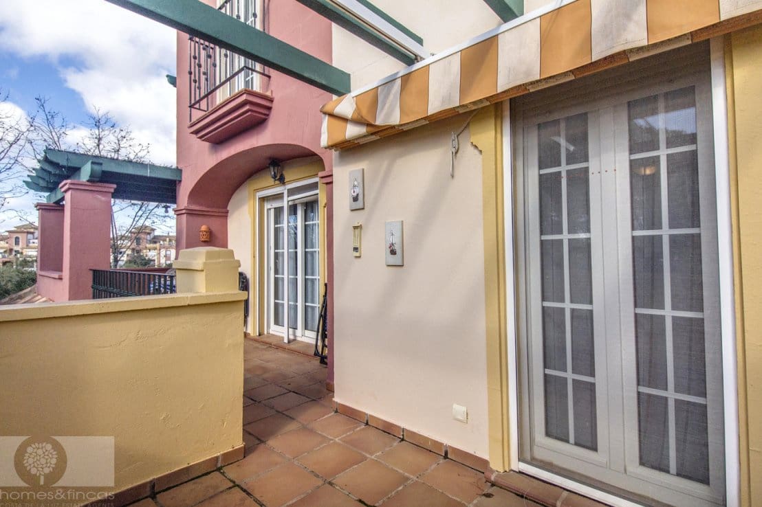 Apartamento de 2 habitaciones en Isla Canela en venta con piscina - 179.000 € (Ref: 9542615)