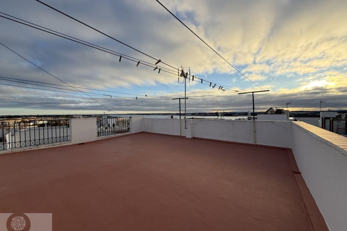 4 bedroom Villa for sale in Ayamonte - € 330,000 (Ref: 9676255)