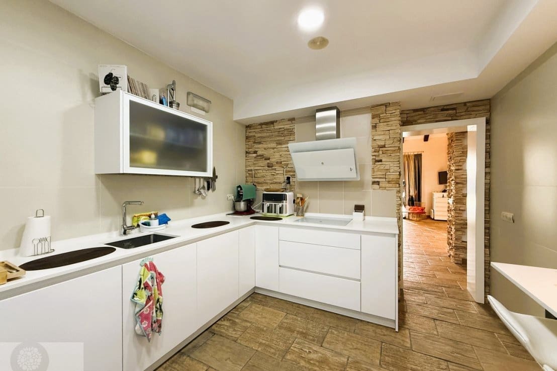 3 makuuhuone Huoneisto myytävänä paikassa Lepe - 204 000 € (Ref: 9679270)