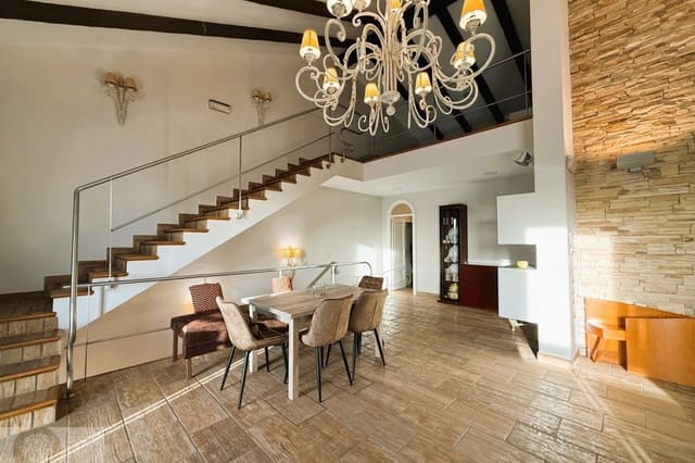 3 makuuhuone Huoneisto myytävänä paikassa Lepe - 204 000 € (Ref: 9679270)