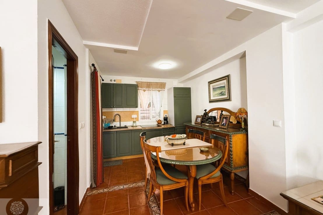 3 bedroom Terraced Villa for sale in Lepe - € 195,000 (Ref: 9679271)