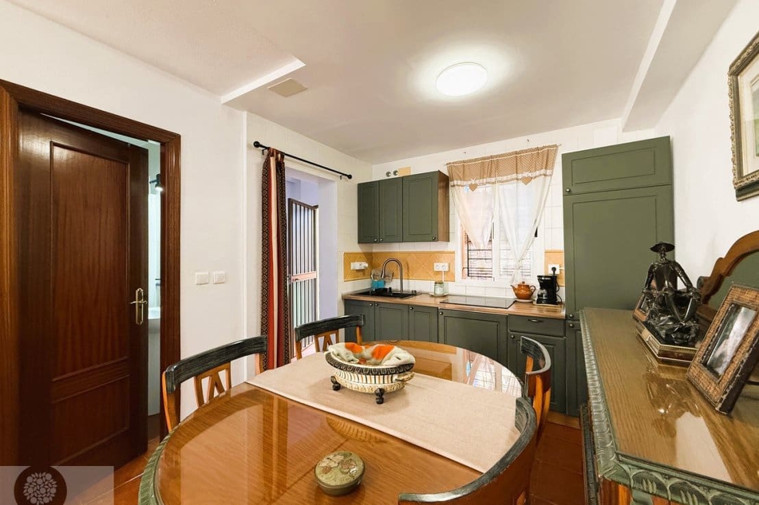 3 bedroom Terraced Villa for sale in Lepe - € 195,000 (Ref: 9679271)