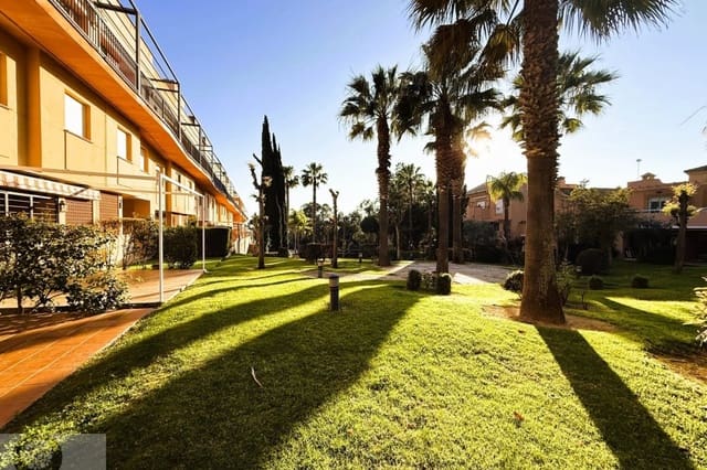 3 soverom Rekkehus til salgs i Lepe - € 195 000 (Ref: 9679271)