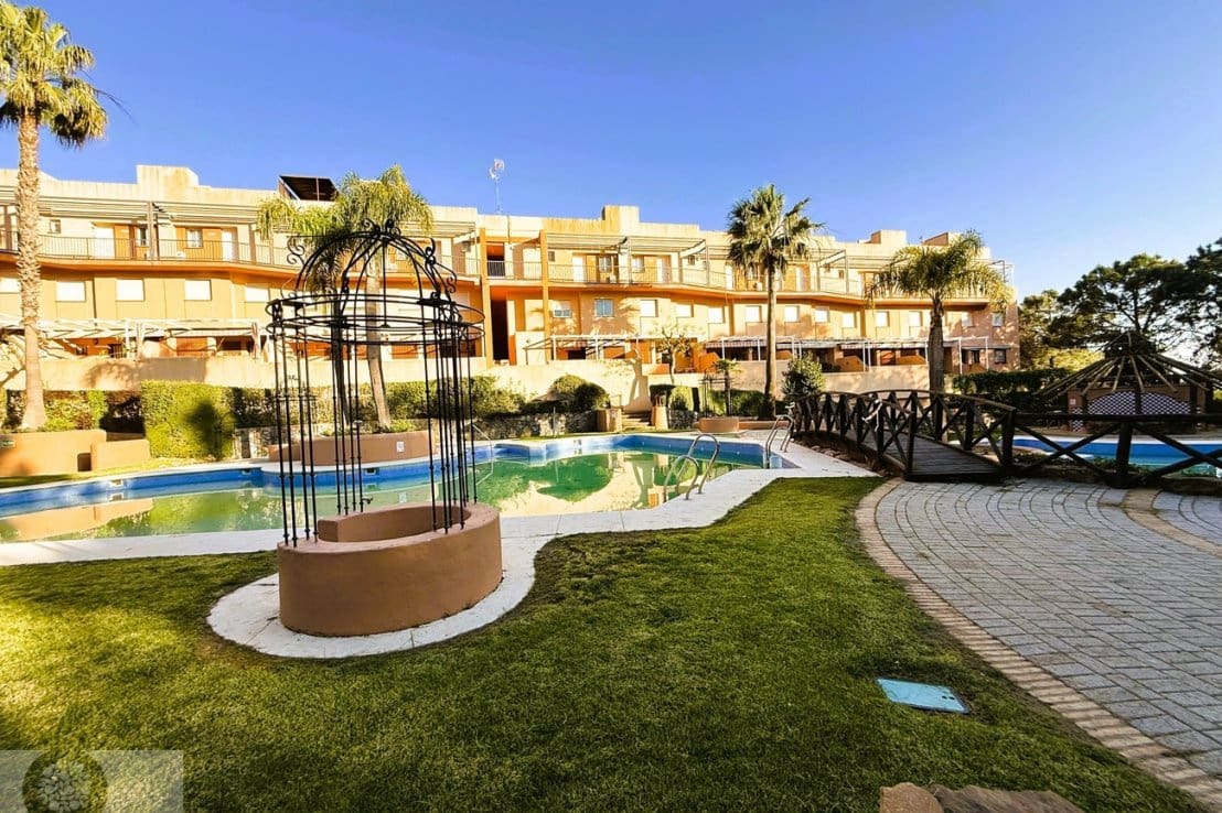 3 bedroom Terraced Villa for sale in Lepe - € 195,000 (Ref: 9679271)