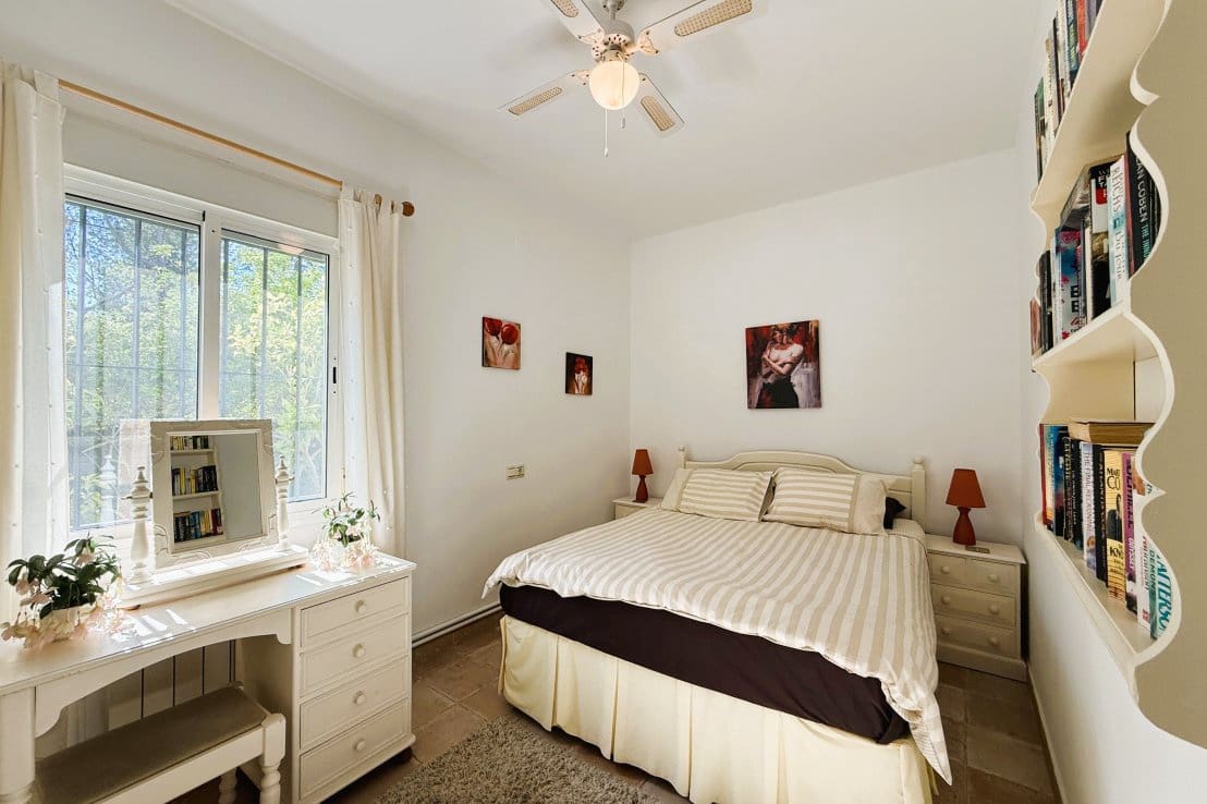 5 bedroom Villa for sale in Isla Cristina with pool - € 549,000 (Ref: 9714167)