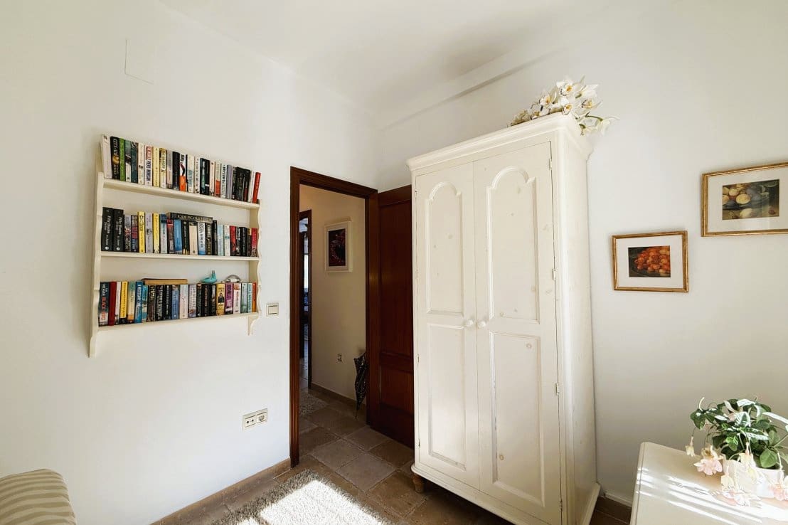 5 bedroom Villa for sale in Isla Cristina with pool - € 549,000 (Ref: 9714167)