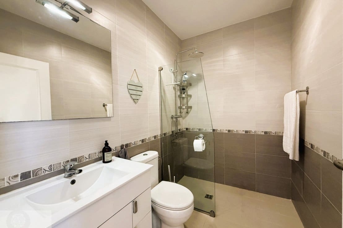 3 bedroom Villa for sale in Ayamonte with pool - € 350,000 (Ref: 9715549)