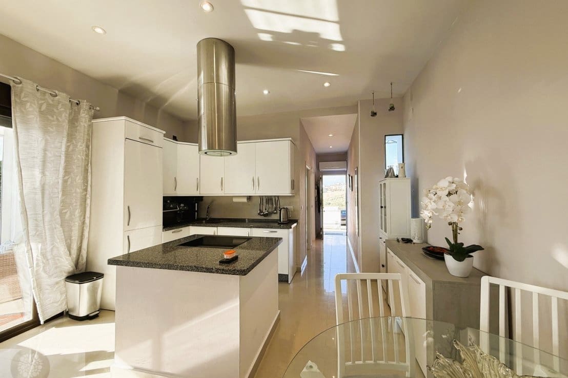 3 bedroom Villa for sale in Ayamonte with pool - € 350,000 (Ref: 9715549)