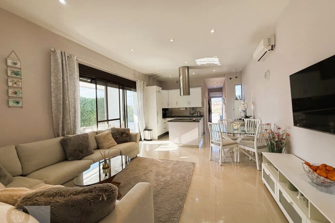 3 bedroom Villa for sale in Ayamonte with pool - € 350,000 (Ref: 9715549)