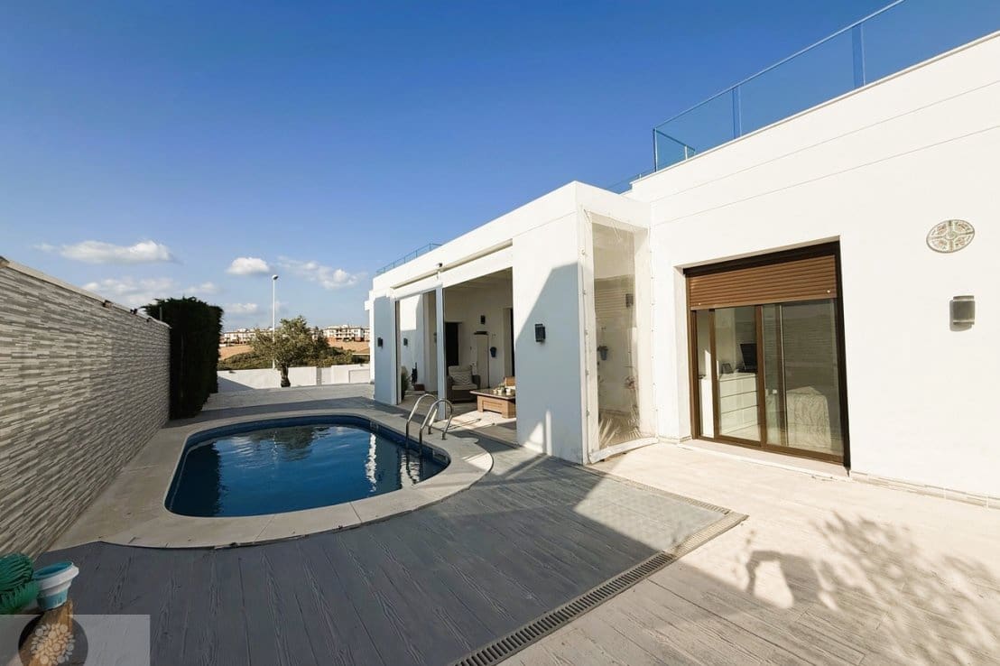 3 bedroom Villa for sale in Ayamonte with pool - € 350,000 (Ref: 9715549)
