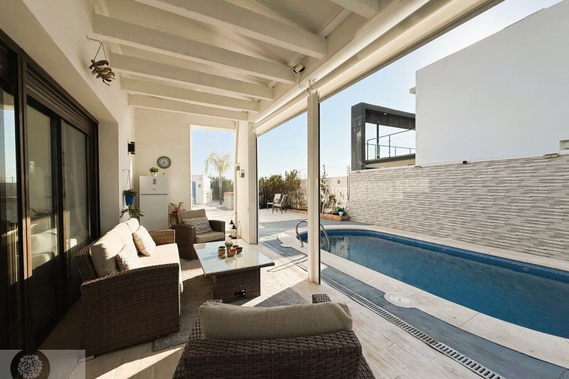 3 bedroom Villa for sale in Ayamonte with pool - € 350,000 (Ref: 9715549)