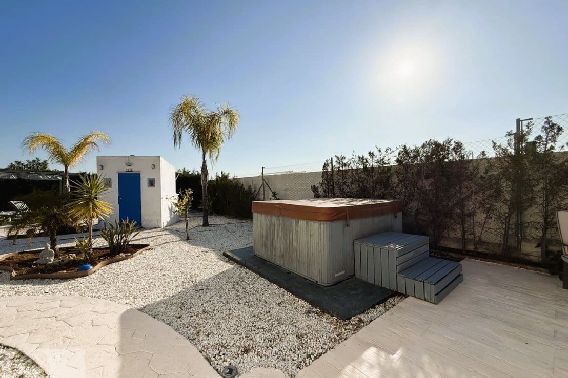 3 bedroom Villa for sale in Ayamonte with pool - € 350,000 (Ref: 9715549)