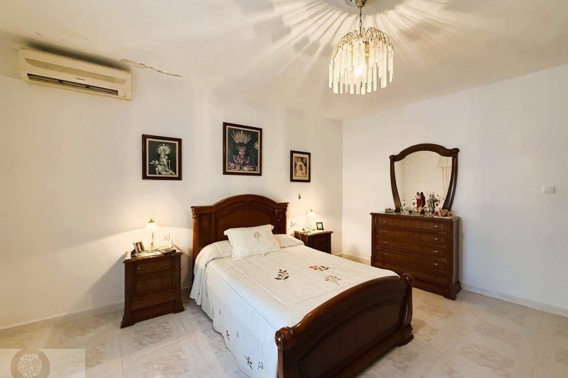 5 bedroom Townhouse for sale in Ayamonte - € 289,000 (Ref: 9745121)