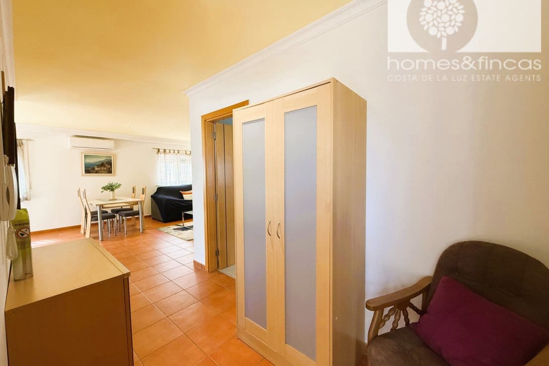 5 bedroom Villa for sale in Ayamonte with pool - € 549,000 (Ref: 9819145)