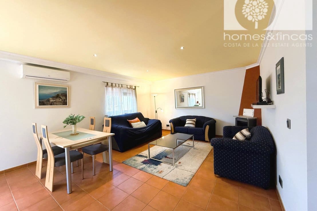 5 bedroom Villa for sale in Ayamonte with pool - € 549,000 (Ref: 9819145)