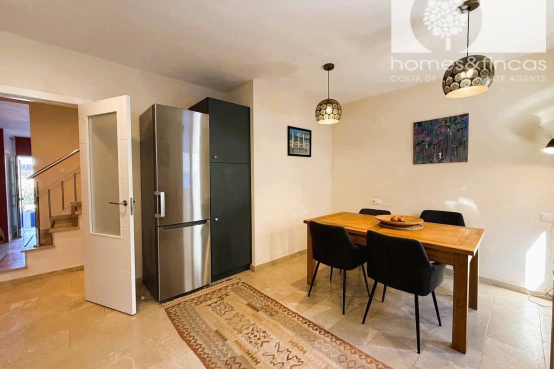 3 bedroom Terraced Villa for sale in Ayamonte - € 319,900 (Ref: 9821333)