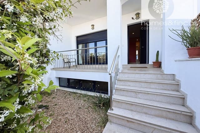 3 bedroom Terraced Villa for sale in Ayamonte - € 319,900 (Ref: 9821333)