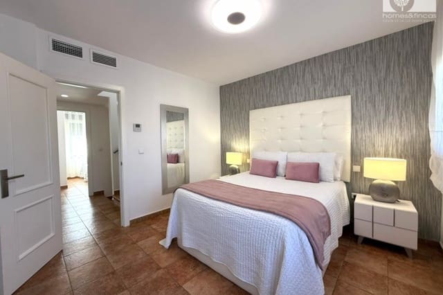 3 chambre Maison de Ville à vendre à Ayamonte avec piscine - 270 000 € (Ref: 9854375)