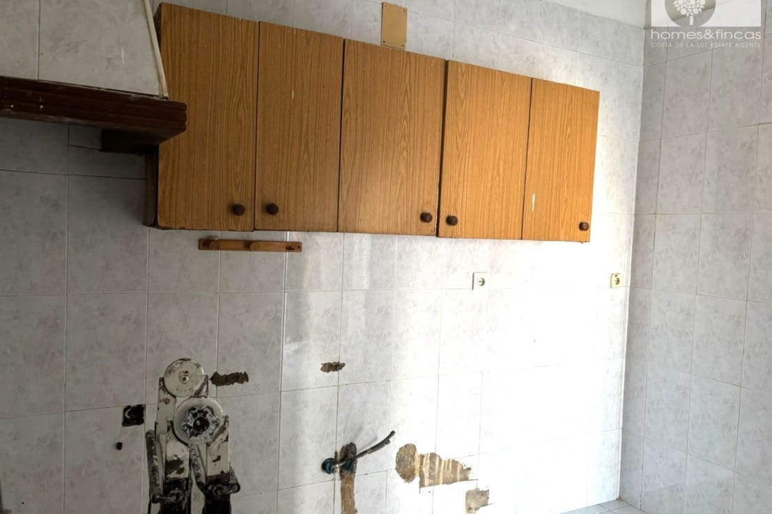 Hus til salgs i Ayamonte - € 50 000 (Ref: 9902306)