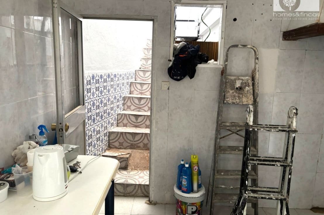 Hus til salgs i Ayamonte - € 50 000 (Ref: 9902306)