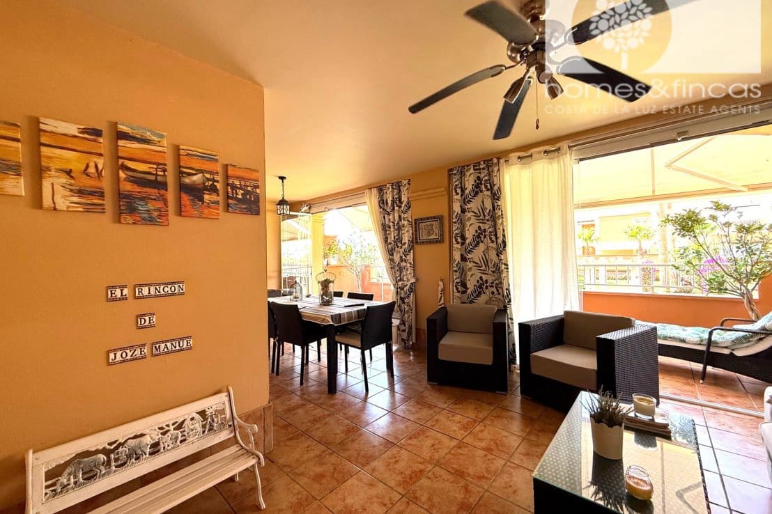 2 bedroom Apartment for sale in Ayamonte with garage - € 399,000 (Ref: 9921048)