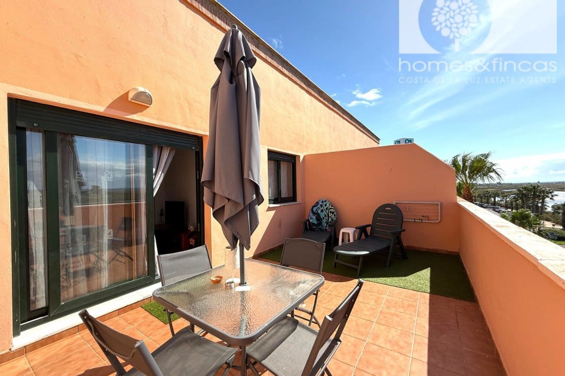 2 bedroom Apartment for sale in Ayamonte with pool garage - € 290,000 (Ref: 9928032)