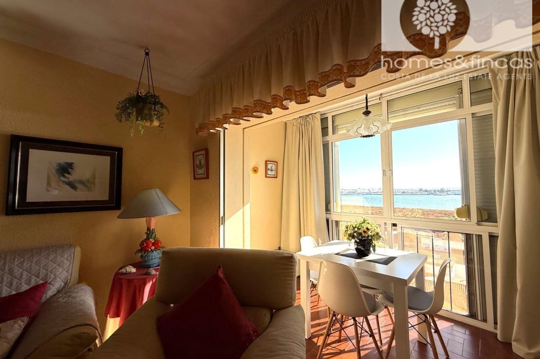 4 bedroom Apartment for sale in Ayamonte - € 180,000 (Ref: 9958516)