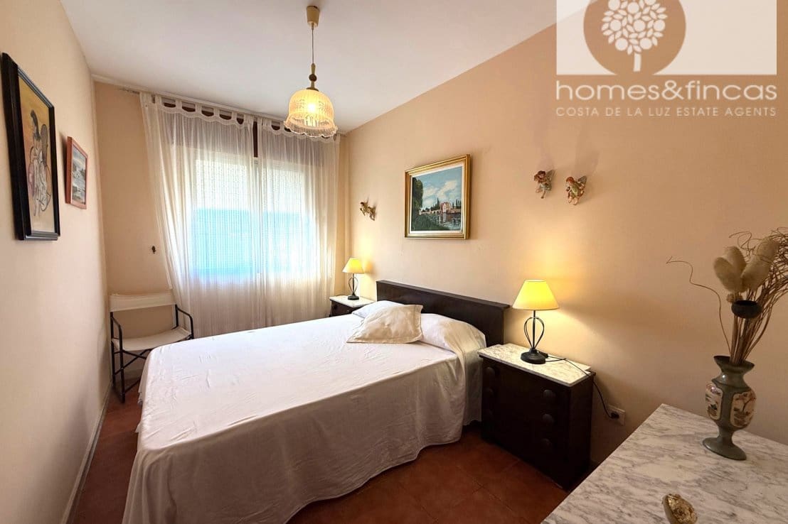 4 bedroom Apartment for sale in Ayamonte - € 180,000 (Ref: 9958516)