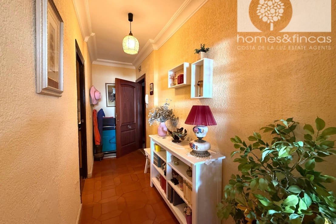 4 bedroom Apartment for sale in Ayamonte - € 180,000 (Ref: 9958516)