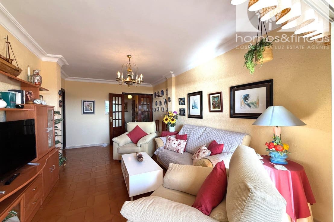 4 bedroom Apartment for sale in Ayamonte - € 180,000 (Ref: 9958516)