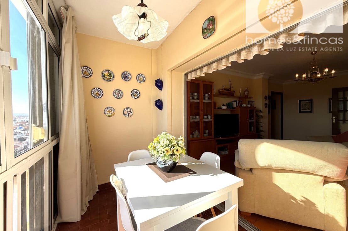 4 bedroom Apartment for sale in Ayamonte - € 180,000 (Ref: 9958516)