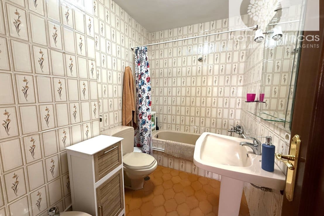4 bedroom Apartment for sale in Ayamonte - € 180,000 (Ref: 9958516)