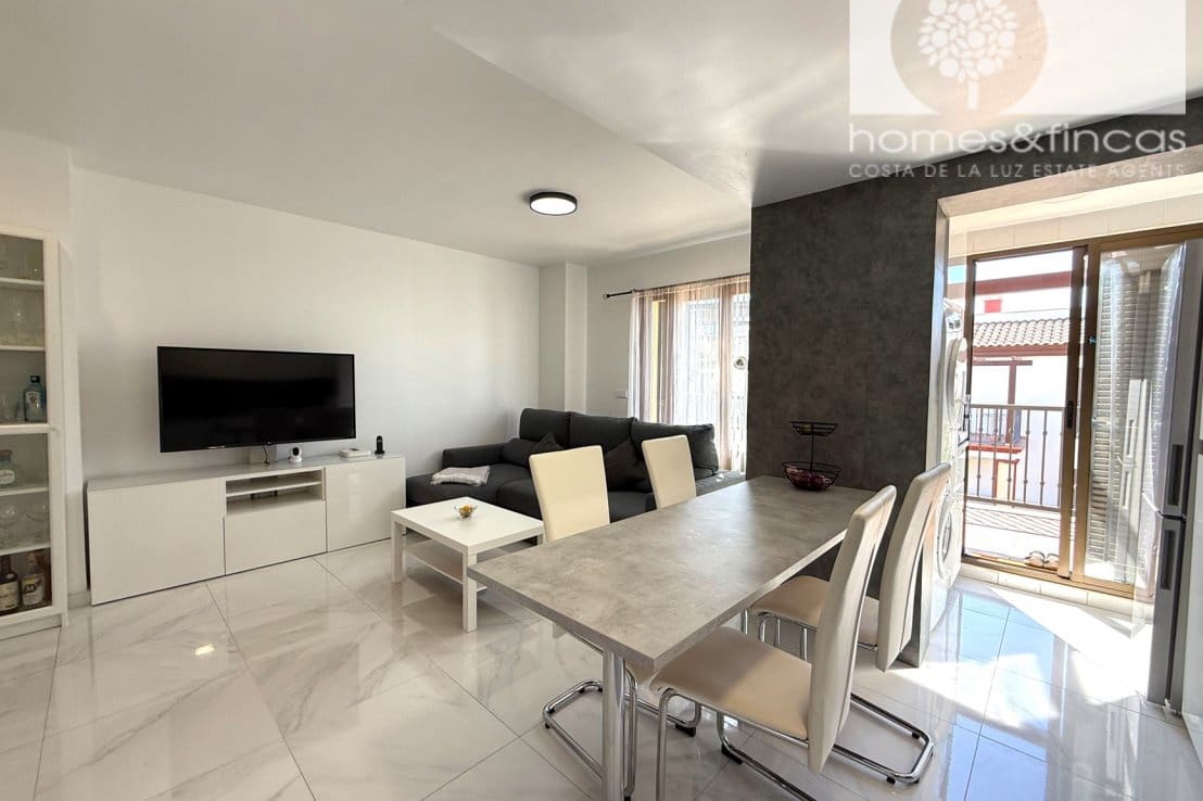 2 soverom Leilighet til salgs i Ayamonte med svømmebasseng garasje - € 249 999 (Ref: 9963550)